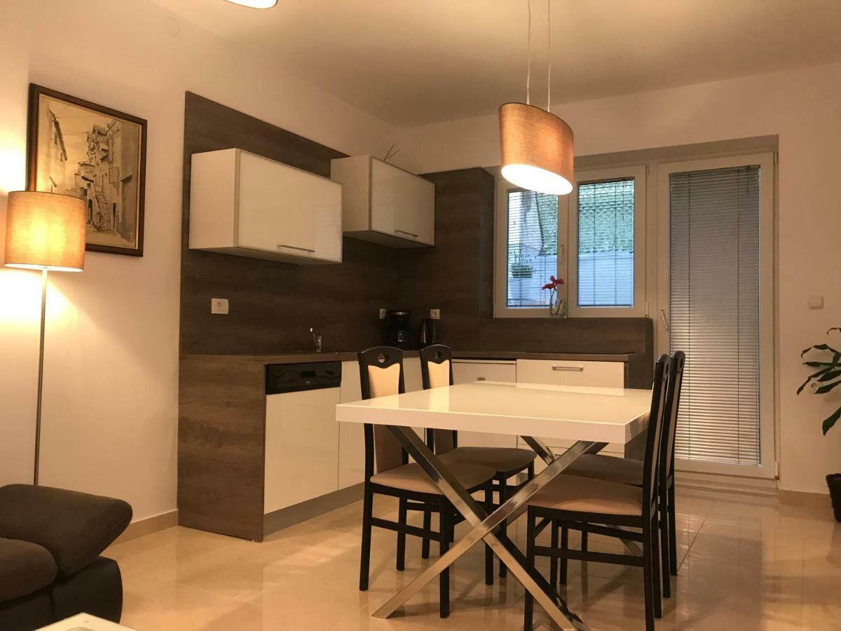 Villa Nora Tucepi Ngoại thất bức ảnh
